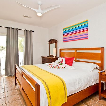 Banyan Bay Suites San Pedro  Exteriér fotografie