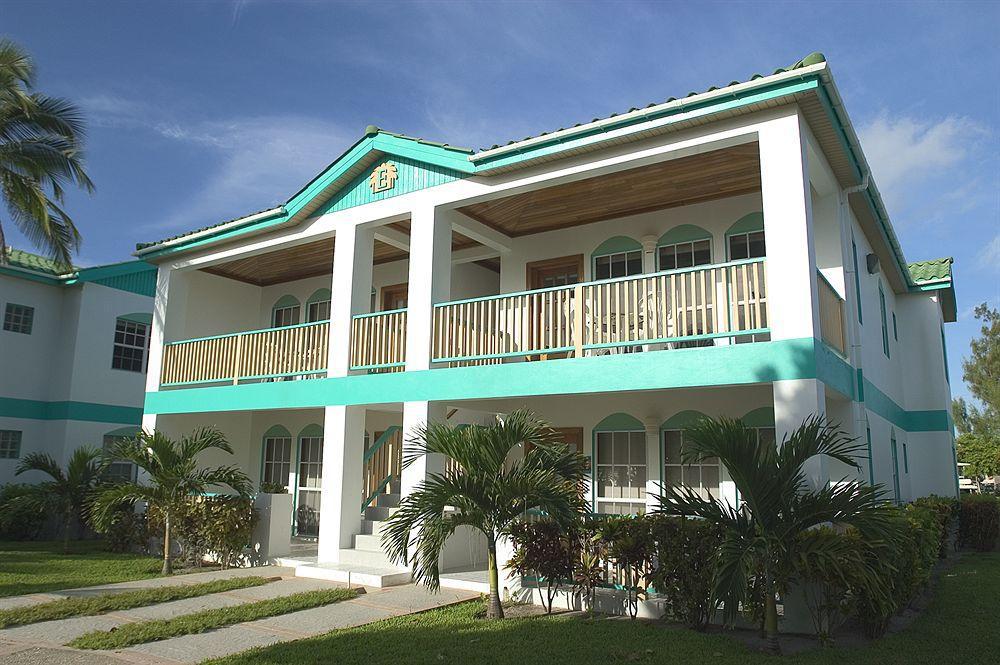 Banyan Bay Suites San Pedro  Exteriér fotografie