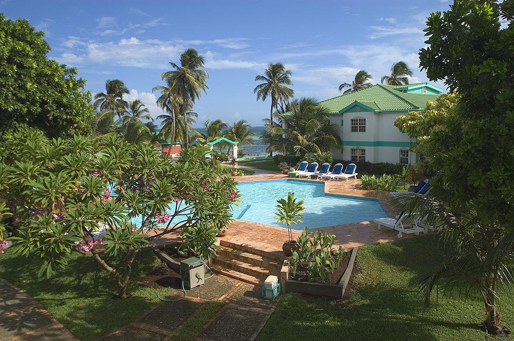 Banyan Bay Suites San Pedro  Exteriér fotografie