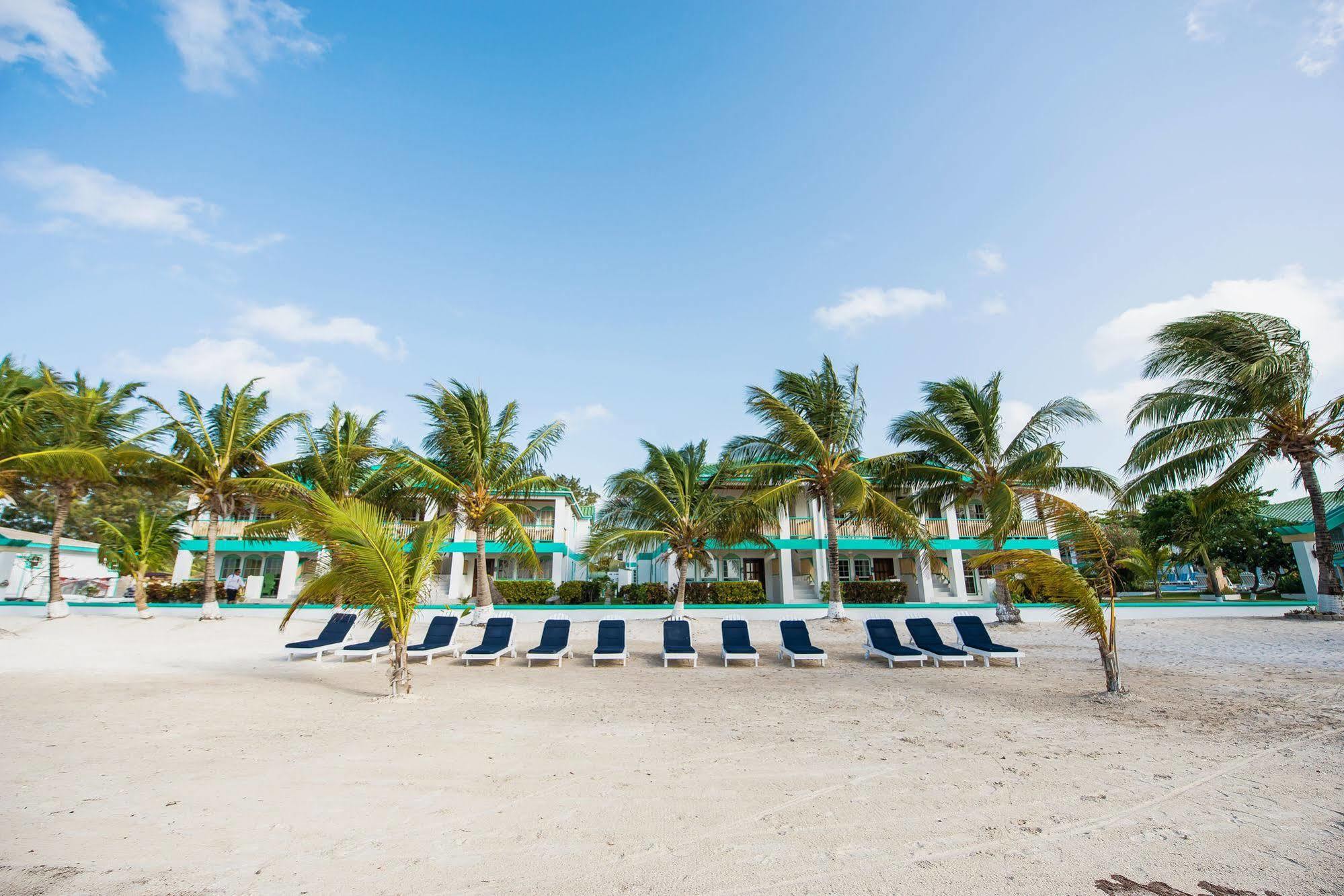 Banyan Bay Suites San Pedro  Exteriér fotografie
